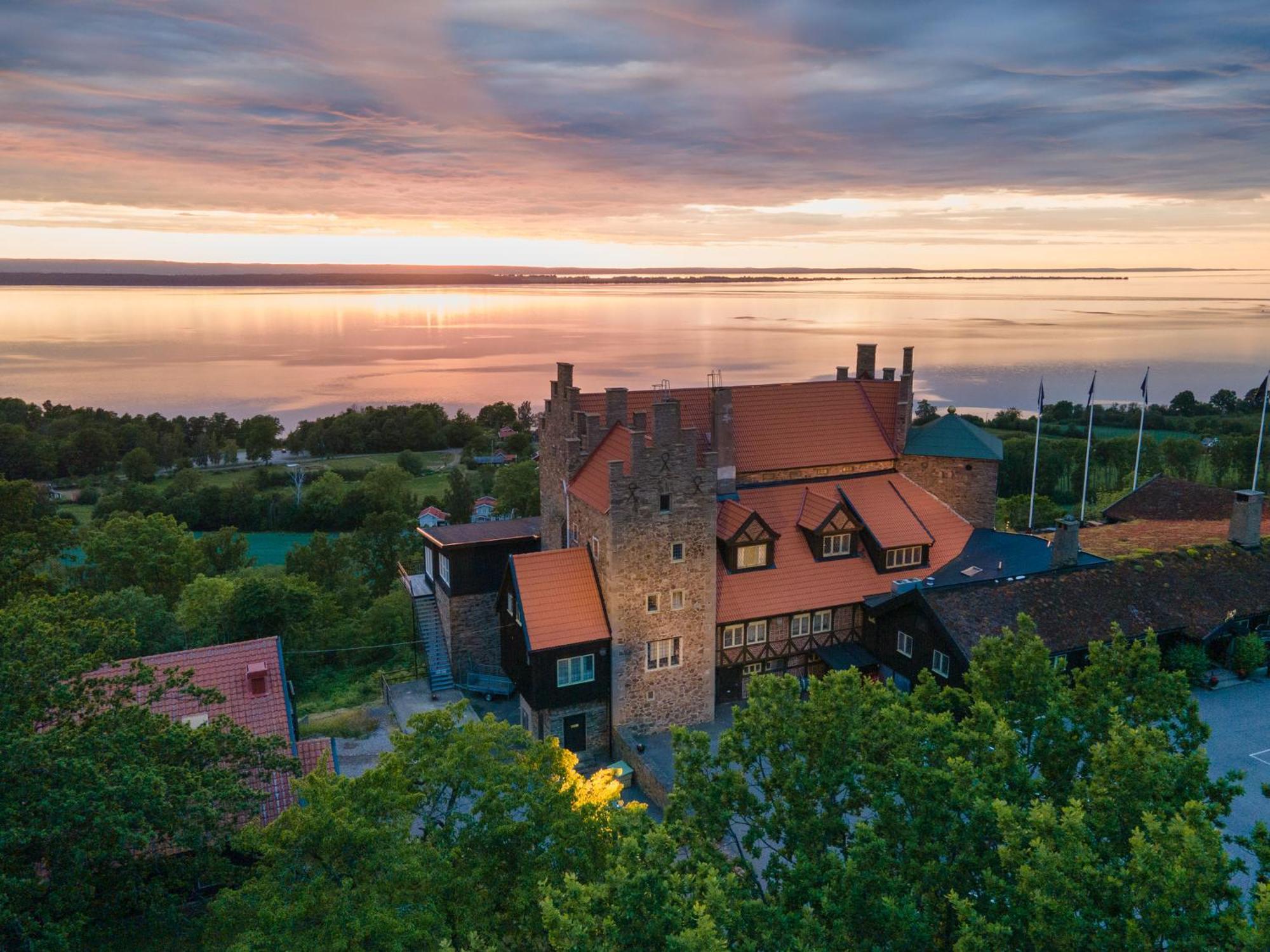 Gyllene Uttern Jula Hotell Gränna Exterior foto